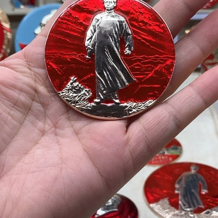 油***儿铝红色收藏023。