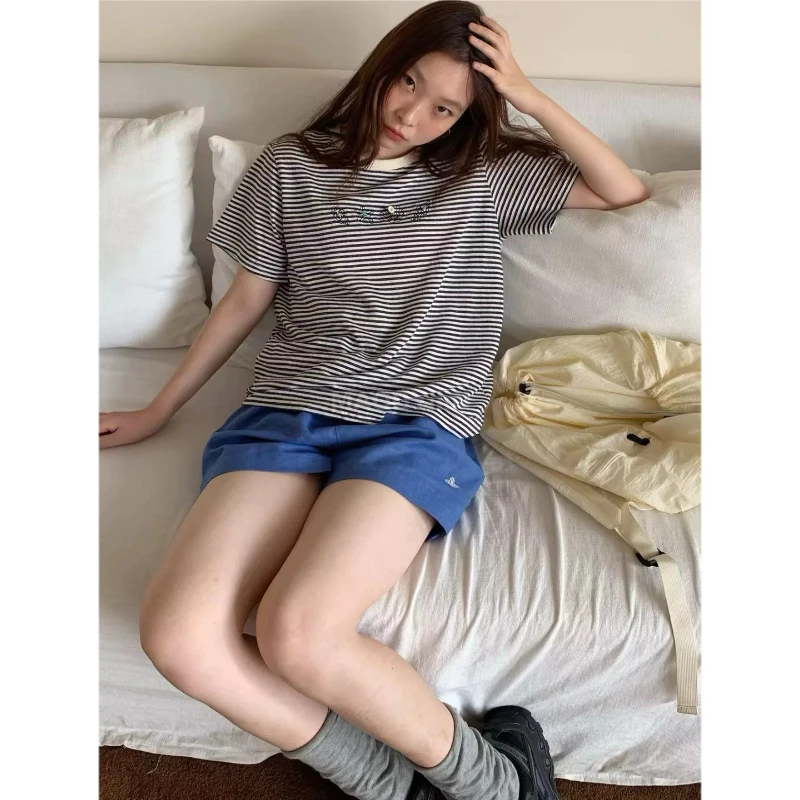 150350【 条纹绣花短袖T恤 】2025