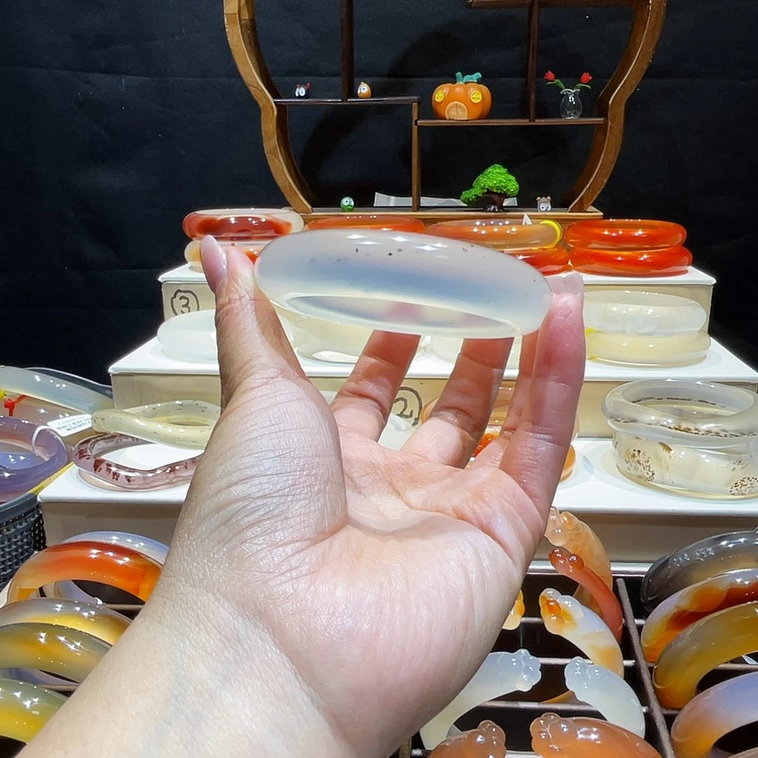 玛瑙/玉髓未镶嵌手镯