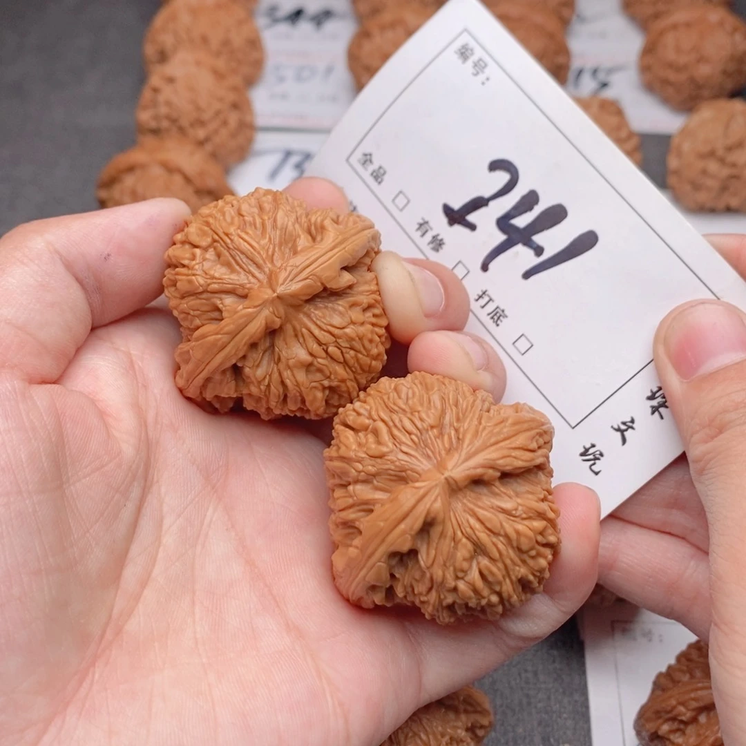 文玩核桃吊坠42南疆241