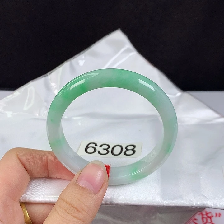 翡翠未镶嵌手镯51圈 甜绿半山水