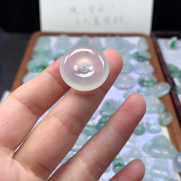 颈饰未镶嵌翡翠冰种平安扣