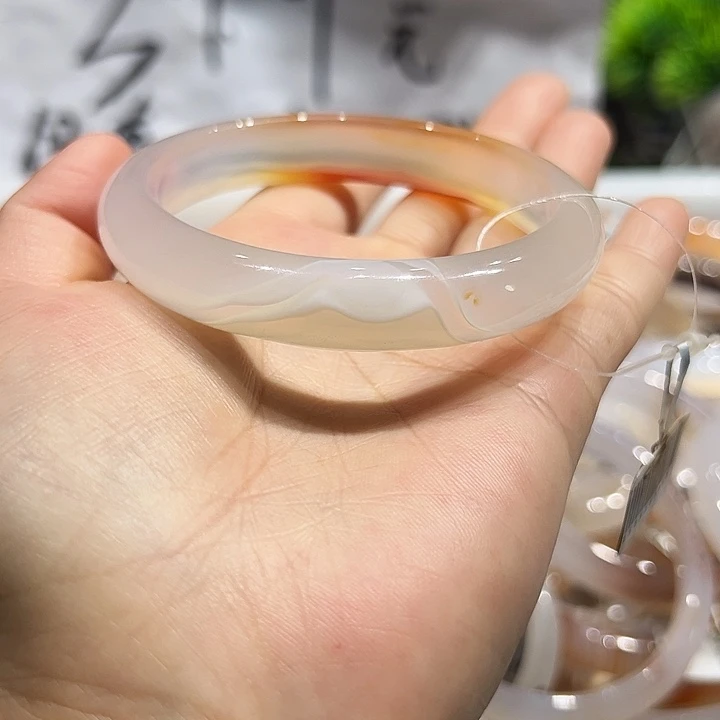 玛瑙/玉髓手镯未镶嵌