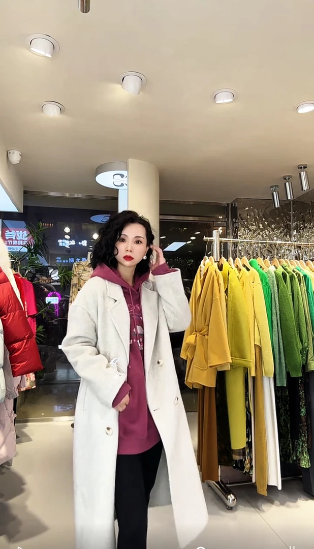 1617*加绒树莓紫刺绣连帽卫衣
