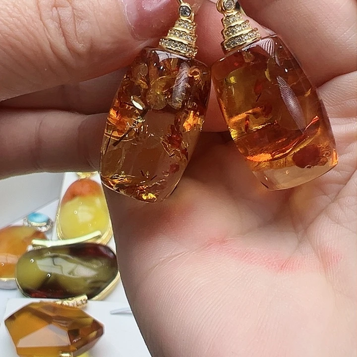 琥珀未镶嵌珠宝奇石