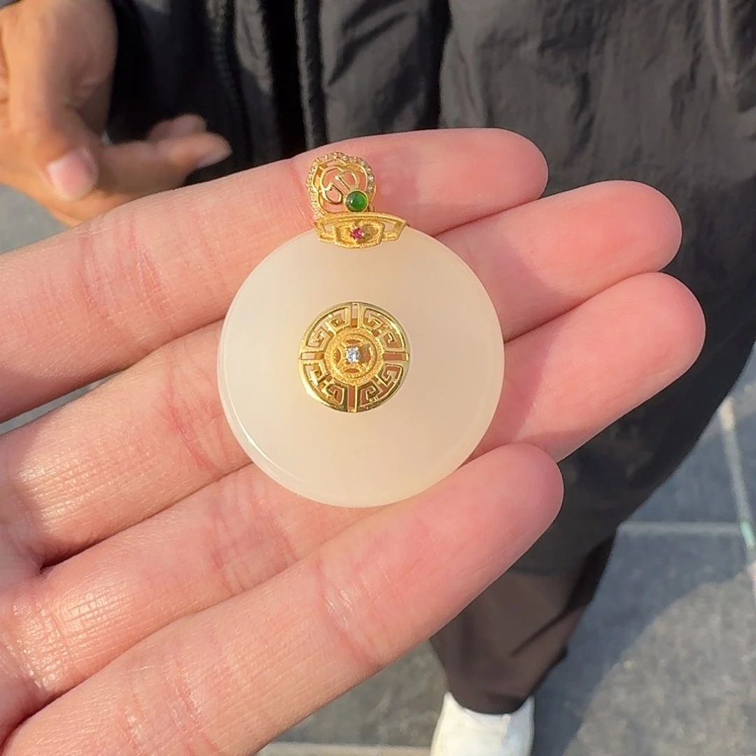 和田玉平安扣18K金镶嵌17门总