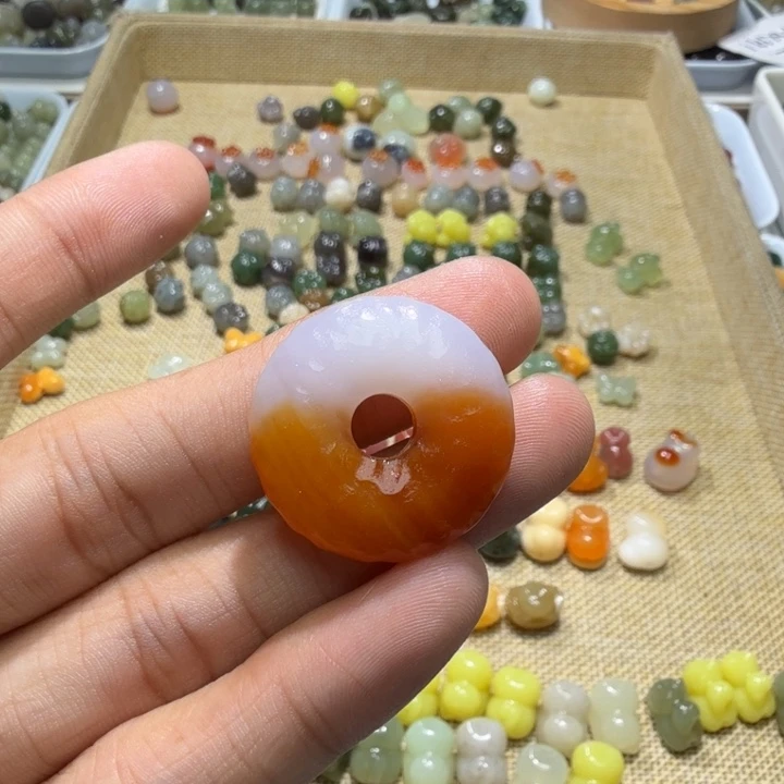 和田玉未镶嵌珠宝奇石