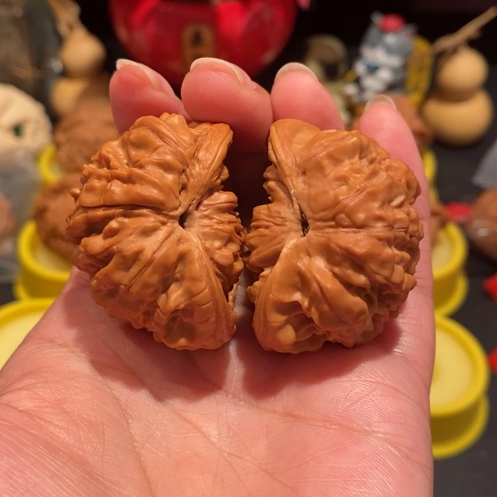 阿*.文玩核桃42尺蛇头。