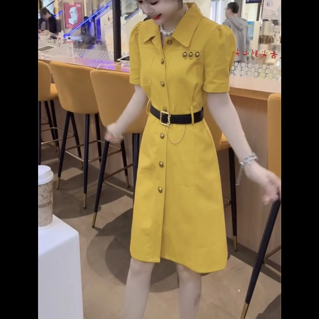 新款收腰显瘦单排扣连衣裙