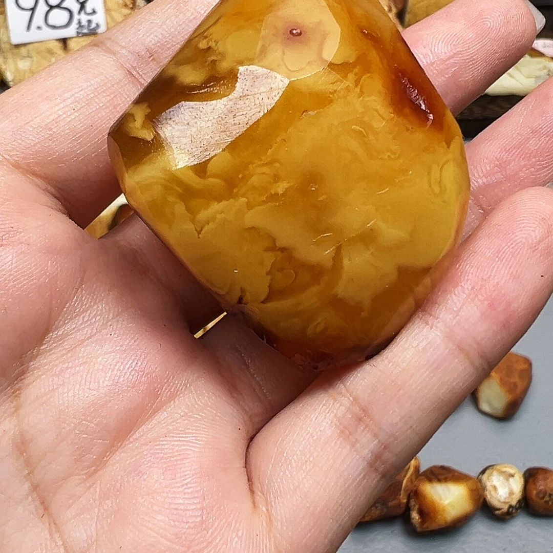 T***e定制琥珀未镶嵌蜜蜡