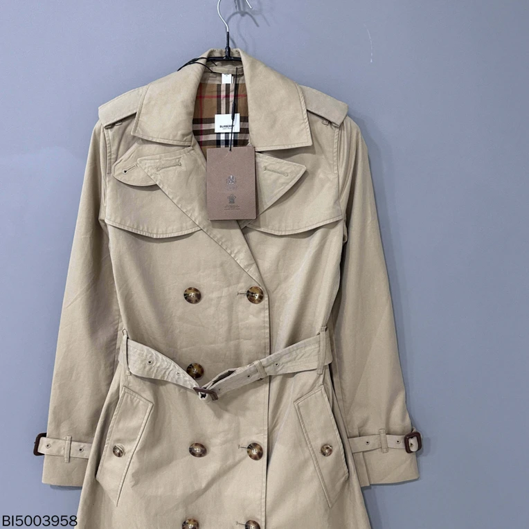 未使用 BURBERRY/博柏利 全新 双排扣伊斯灵顿风衣/UK4/03958