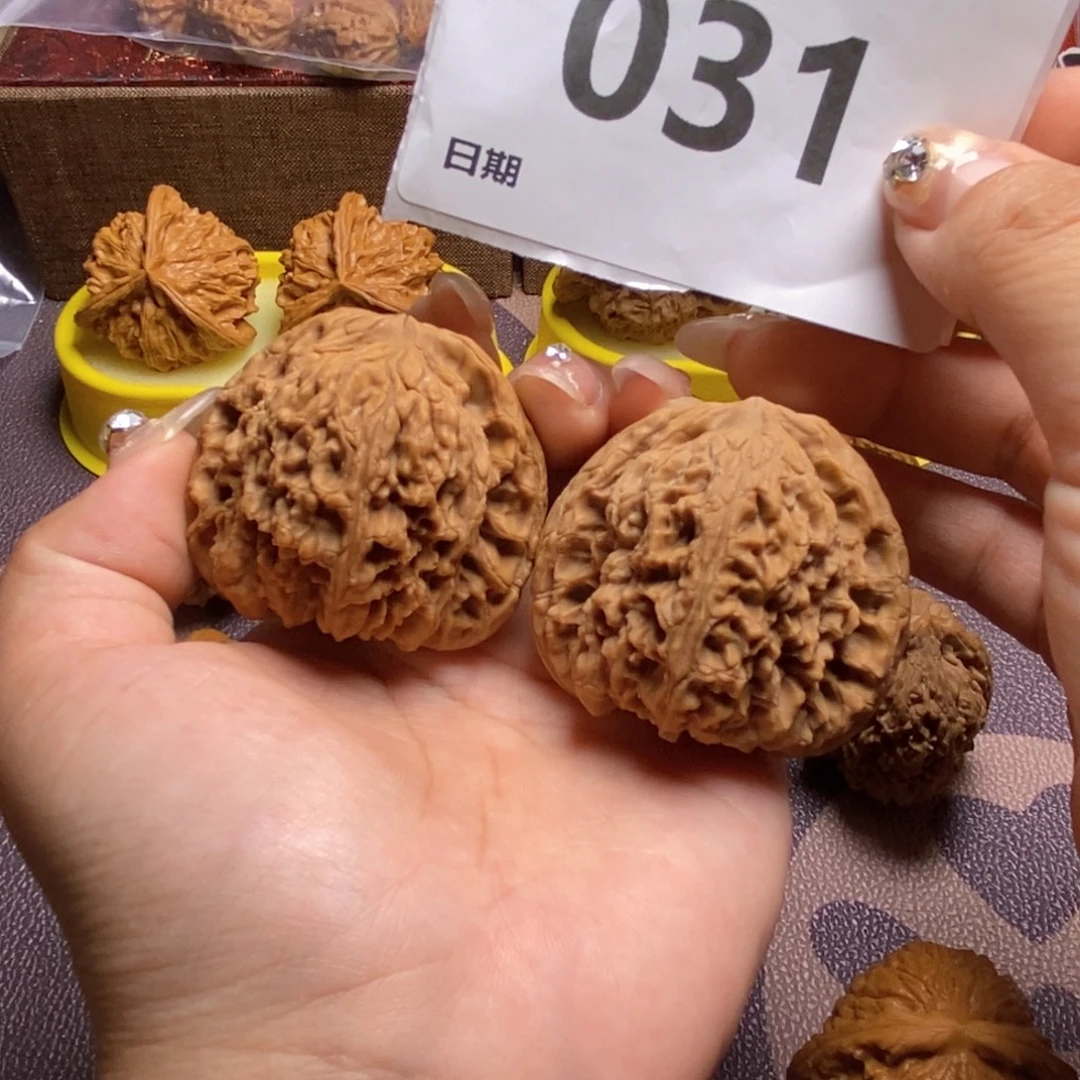 把件文玩核桃031南疆石47头茬果全品