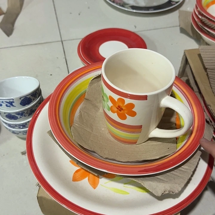 茶盏陶瓷盘子啥都有