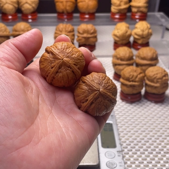 文玩核桃把件17金蟒三炸