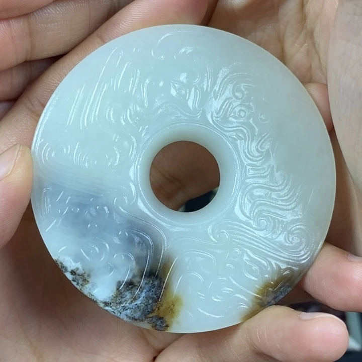 未镶嵌和田玉挂件九**圣