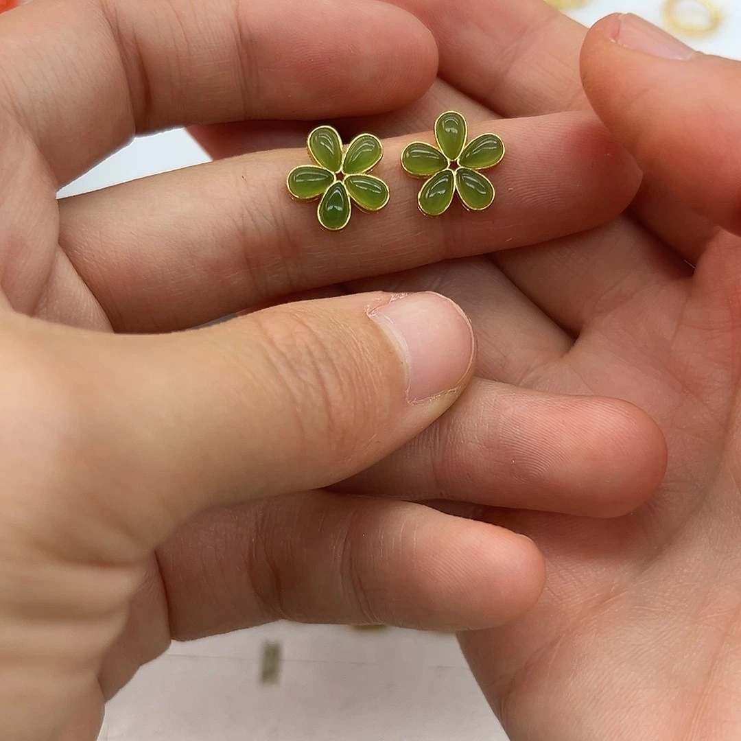 银S925镶嵌和田玉耳饰美**蕾