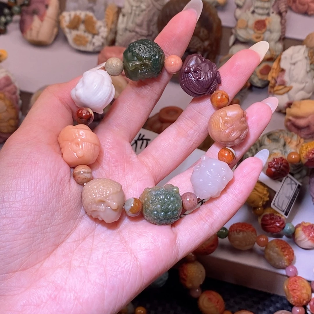 未镶嵌手链石英质玉（阿拉善玉）