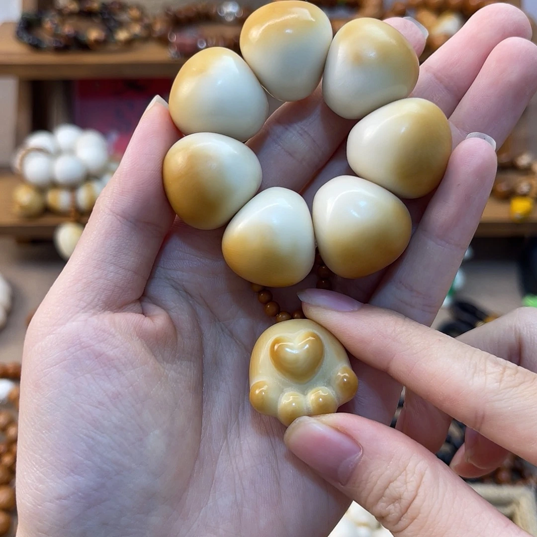 福****把件菩提根/象牙果烤面包搭配猫爪