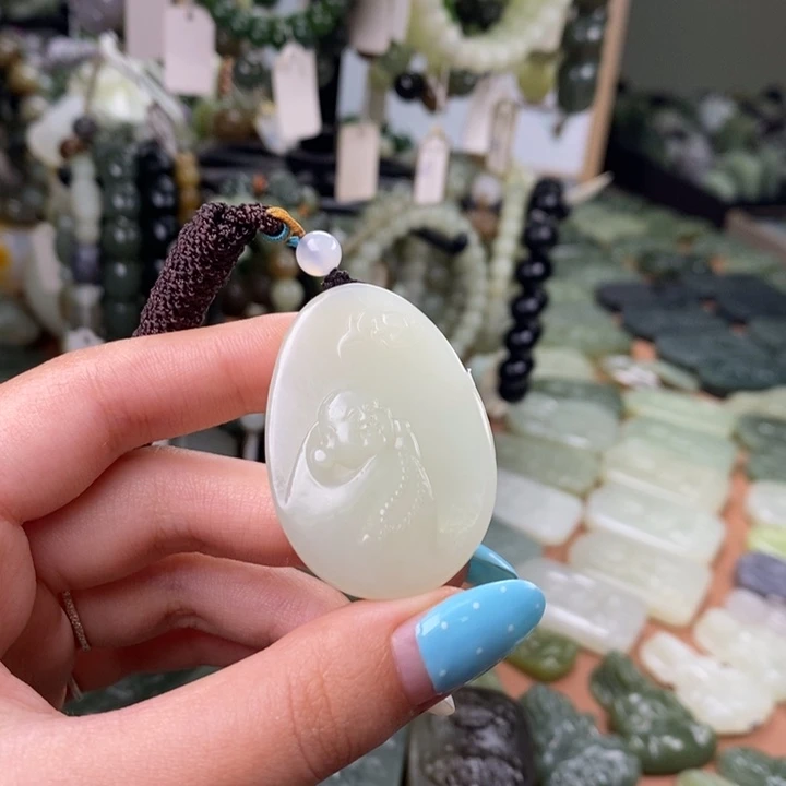 和田玉未镶嵌颈饰