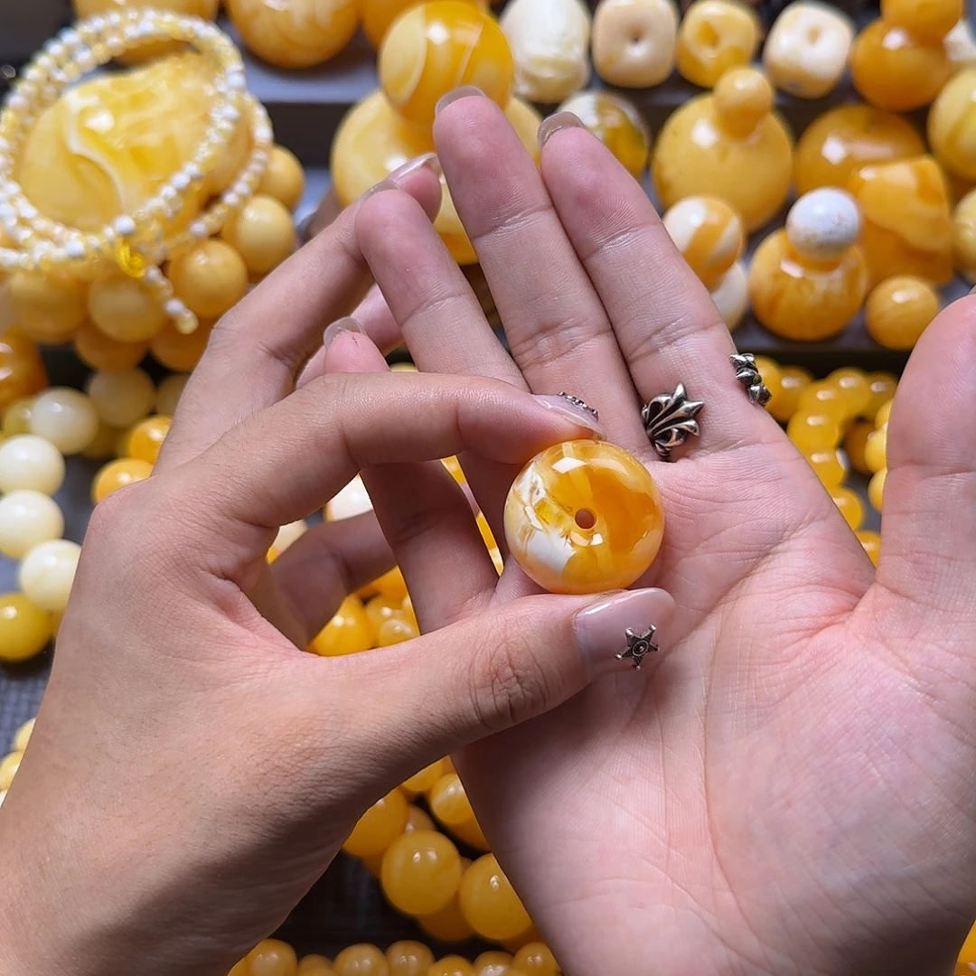 未镶嵌蜜蜡珠宝奇石