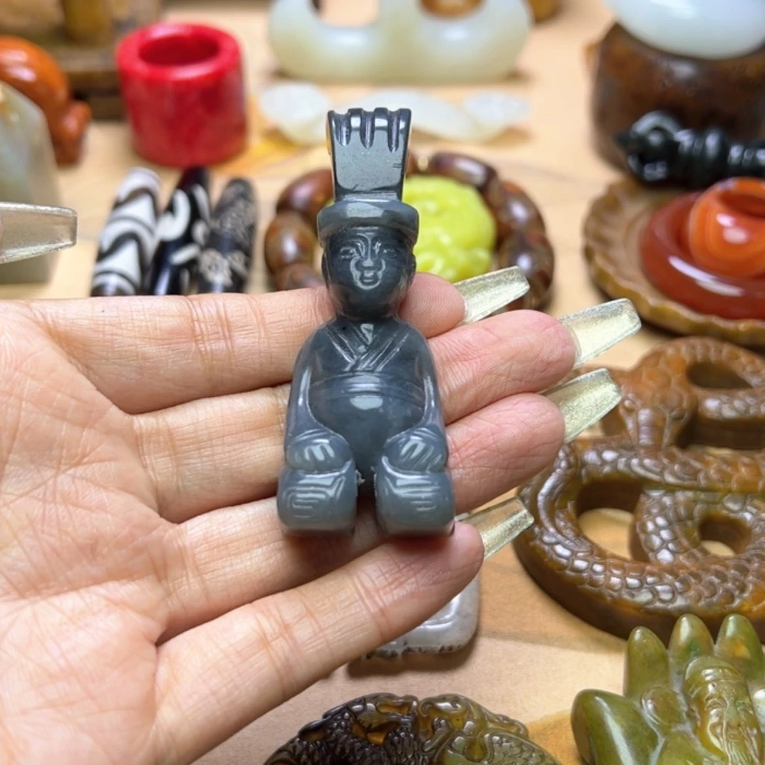 【闪购商品】蛇纹石玉颈饰未镶嵌