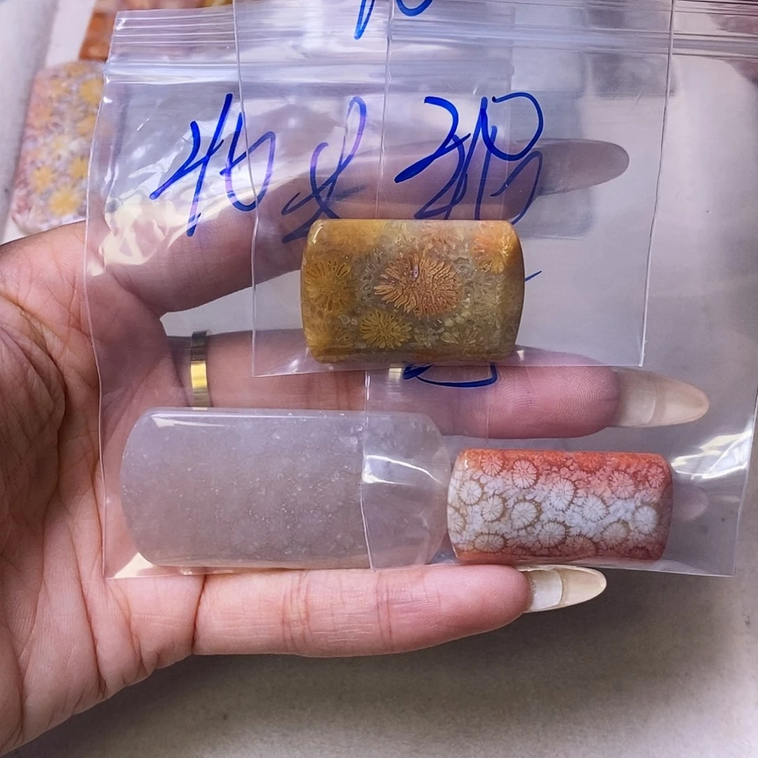 查罗石合金颈饰北*魚