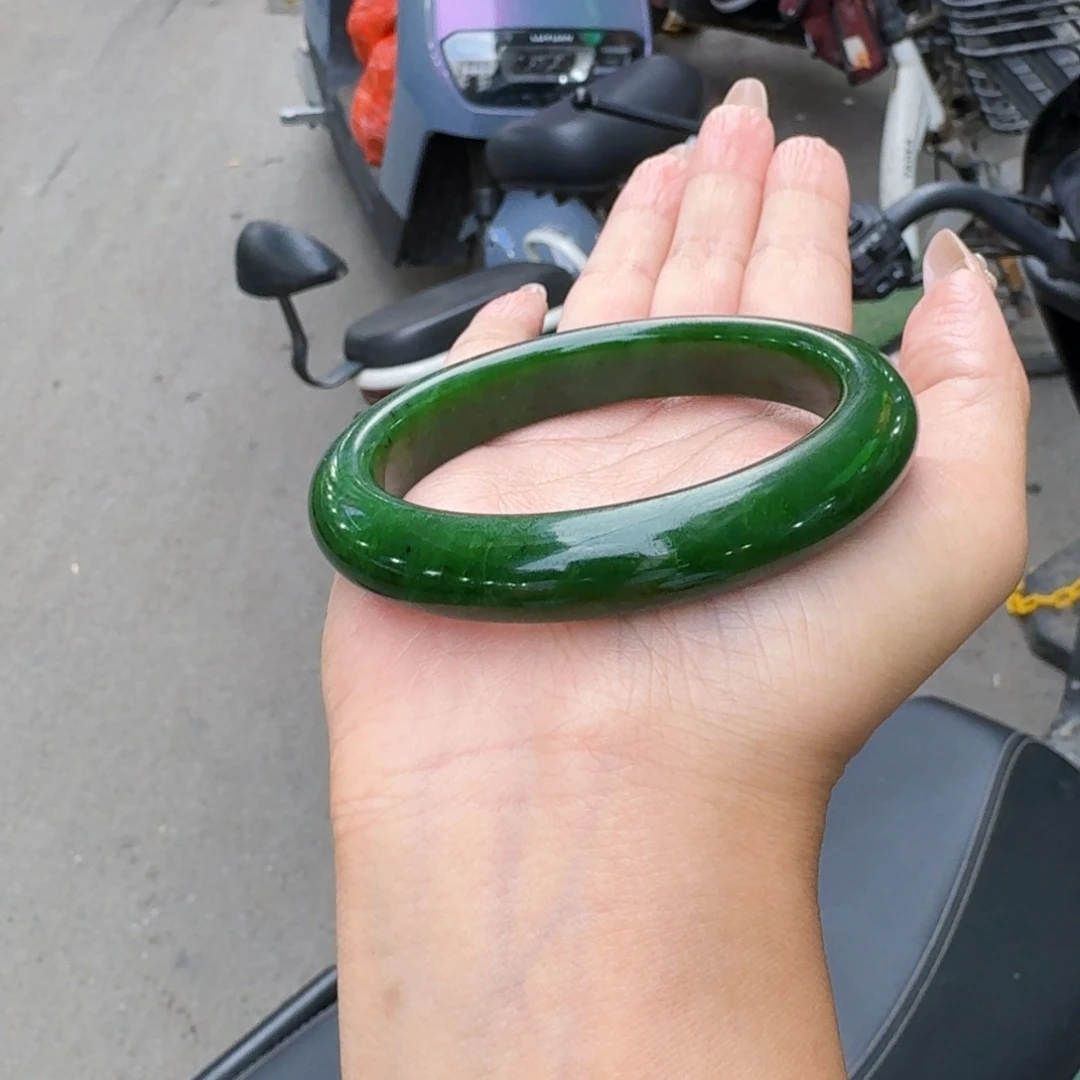 和田玉手镯未镶嵌多样性发货 拍一发一