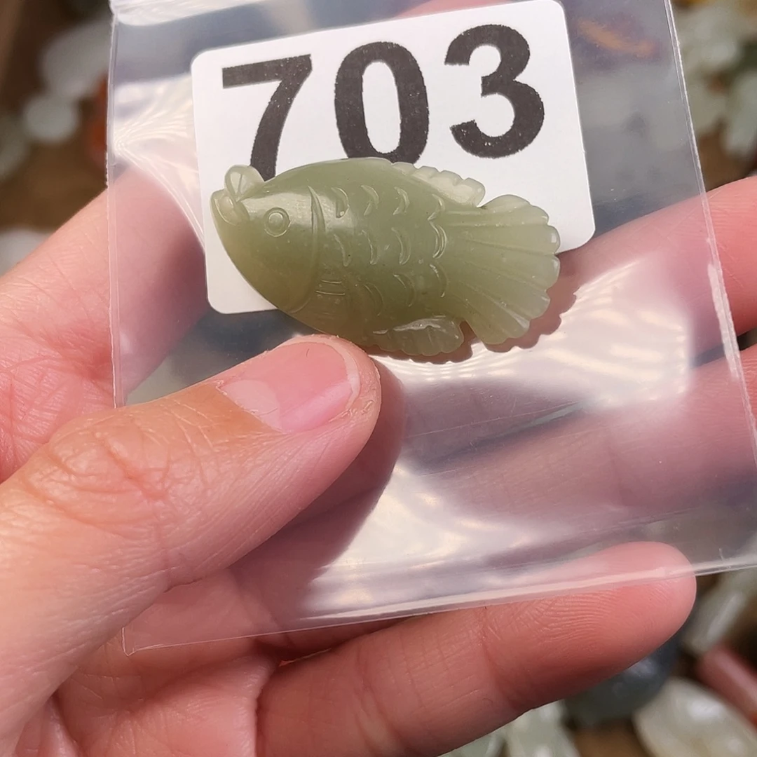 和田玉（糖玉）未镶嵌颈饰