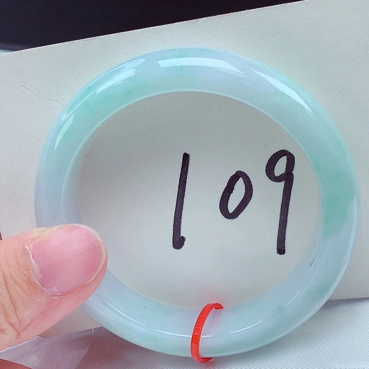 翡翠未镶嵌手镯翡翠