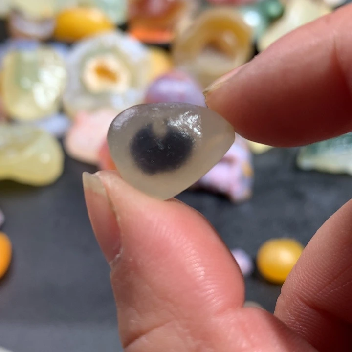 玛瑙/玉髓珠宝奇石合金恶魔