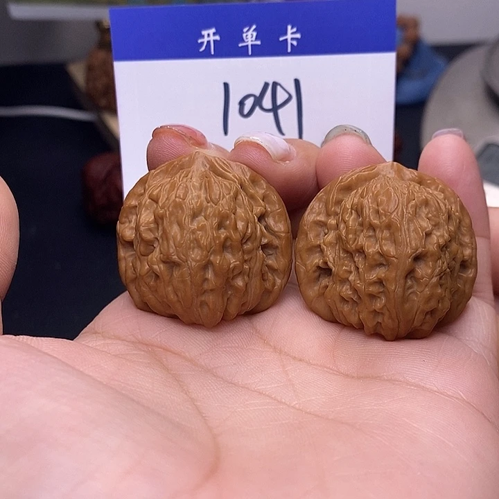 桃核吊坠四座楼35无刀痕s