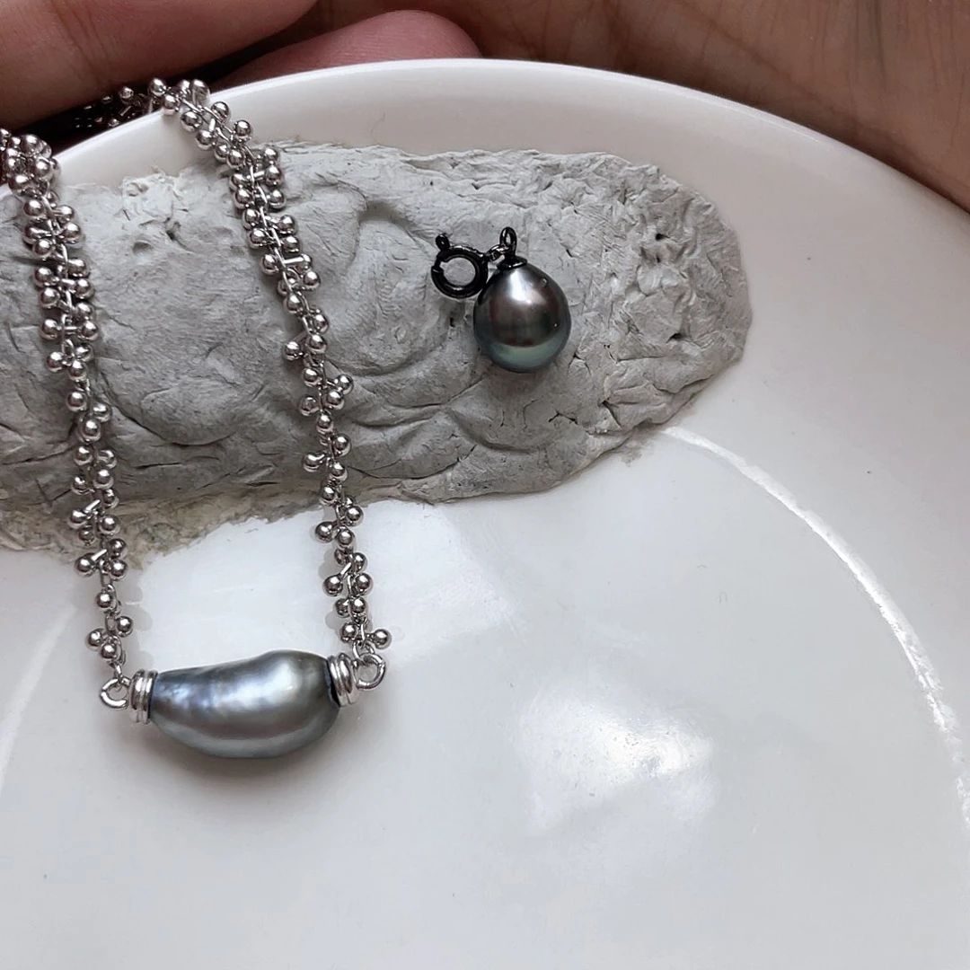 银S925镶嵌海水珍珠颈饰可*呀