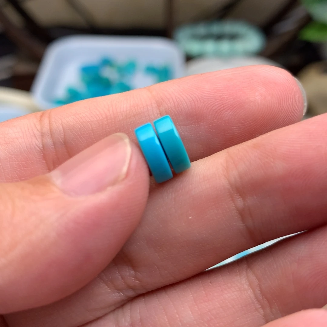 嘉***洛绿松石未镶嵌珠宝奇石