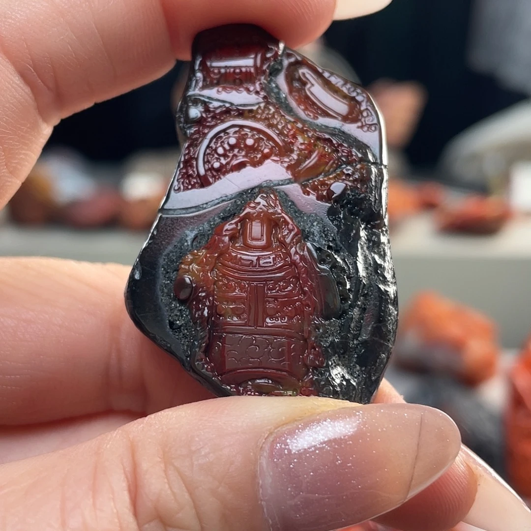 霍***生南红玛瑙未镶嵌颈饰