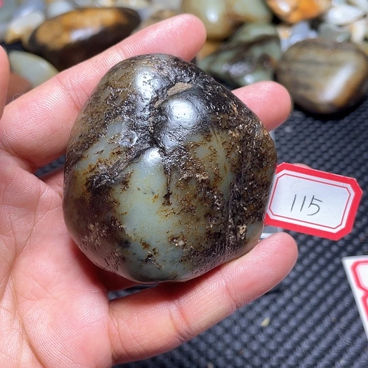 未镶嵌和田玉（碧玉）挂件115