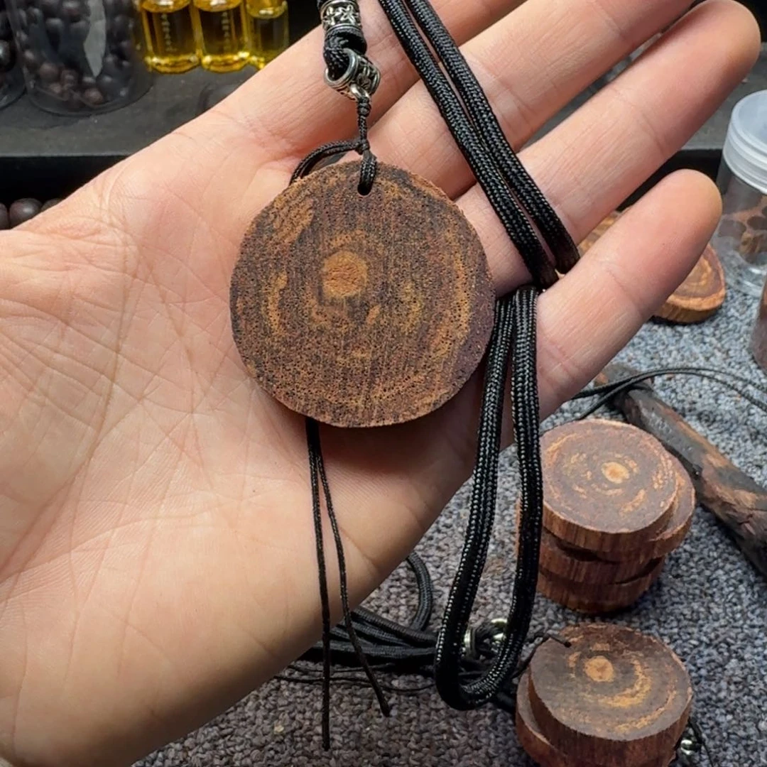 藤类02降真香随型牌子