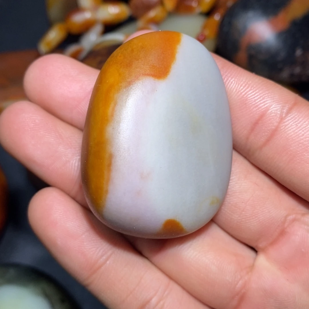 和田玉未镶嵌珠宝奇石