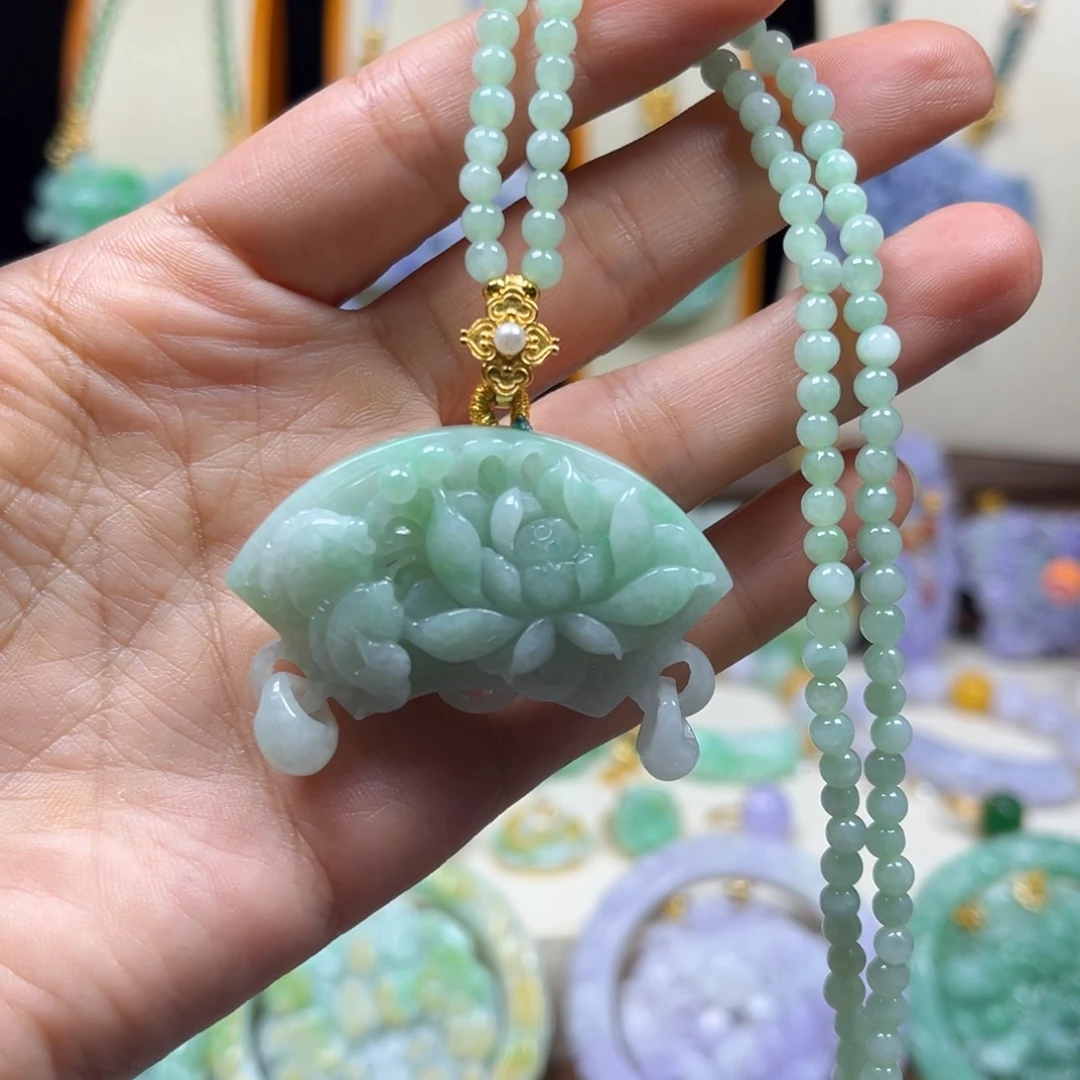 翡翠未镶嵌颈饰天然翡翠