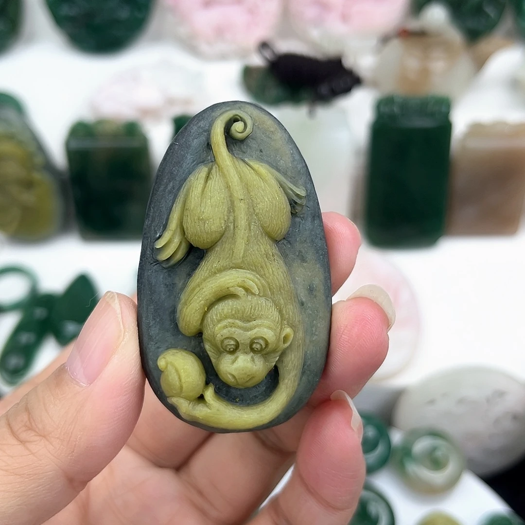 未镶嵌独山玉颈饰