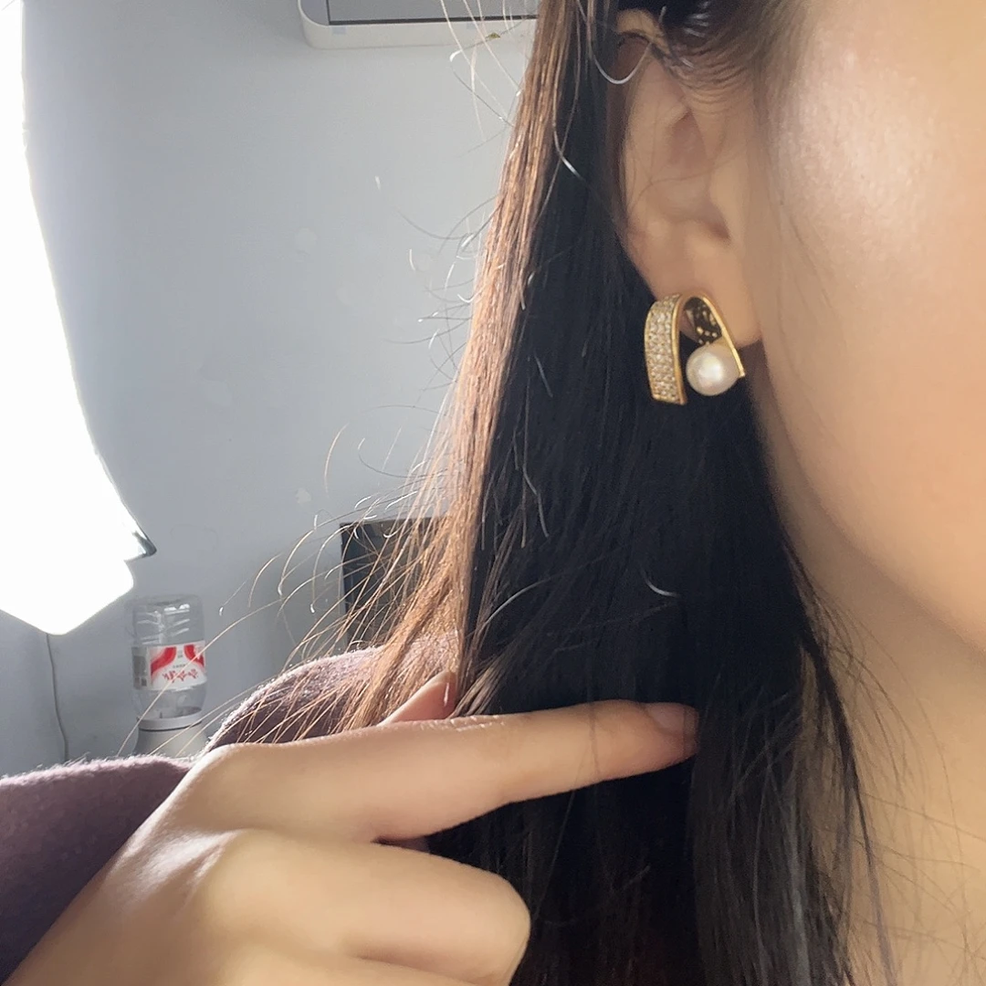 银S925镶嵌耳饰淡水珍珠