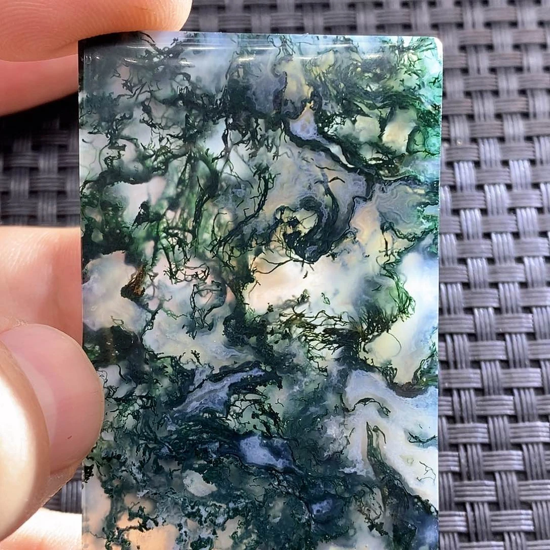 玛瑙/玉髓颈饰未镶嵌葫*娃