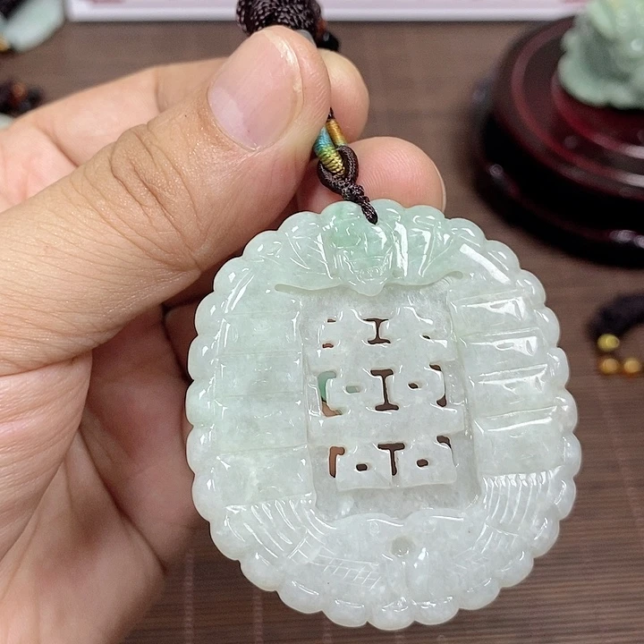 颈饰未镶嵌翡翠天然翡翠玉A货配证书