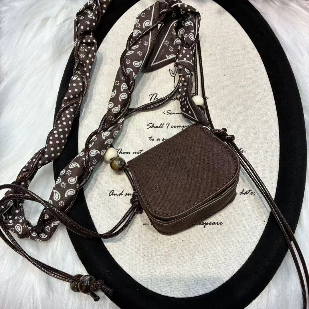 远远（YY1029）小方包锁扣单根学院风便携斜挎包7*8cm链长140cm