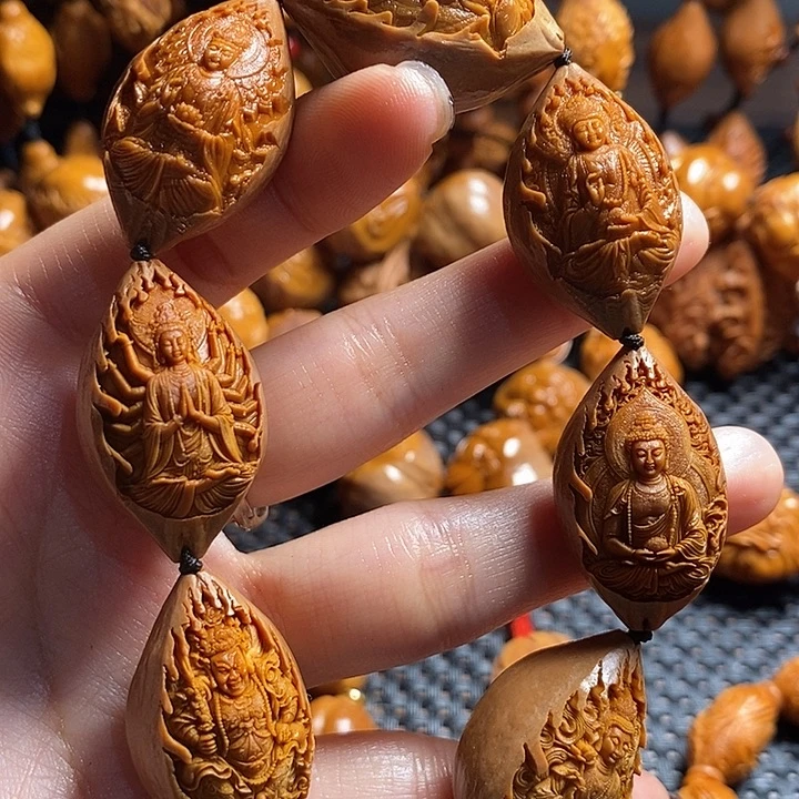 吊坠橄榄核莫**！八大菩萨