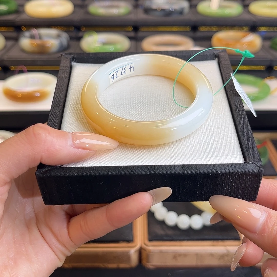 和田玉未镶嵌手镯50 51