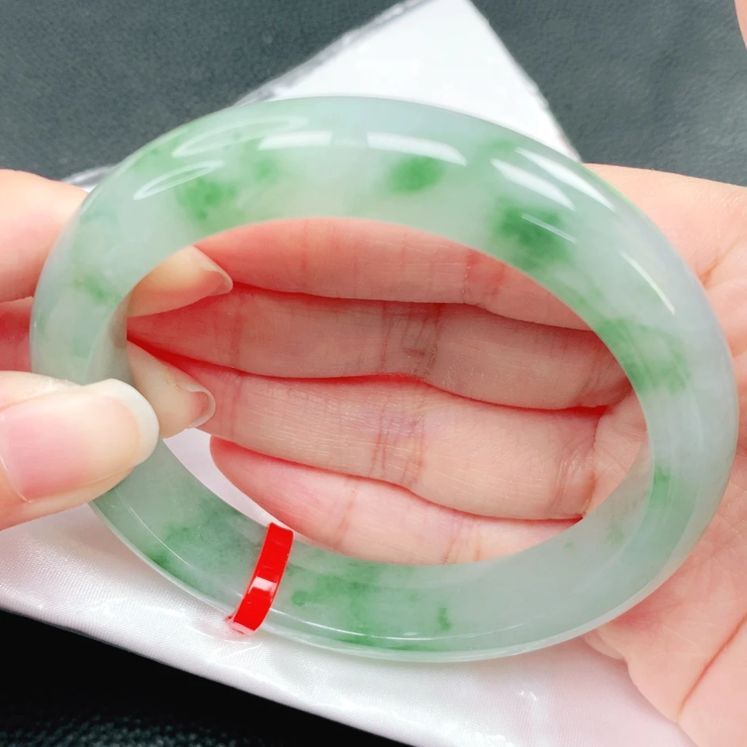 翡翠未镶嵌手镯60圈