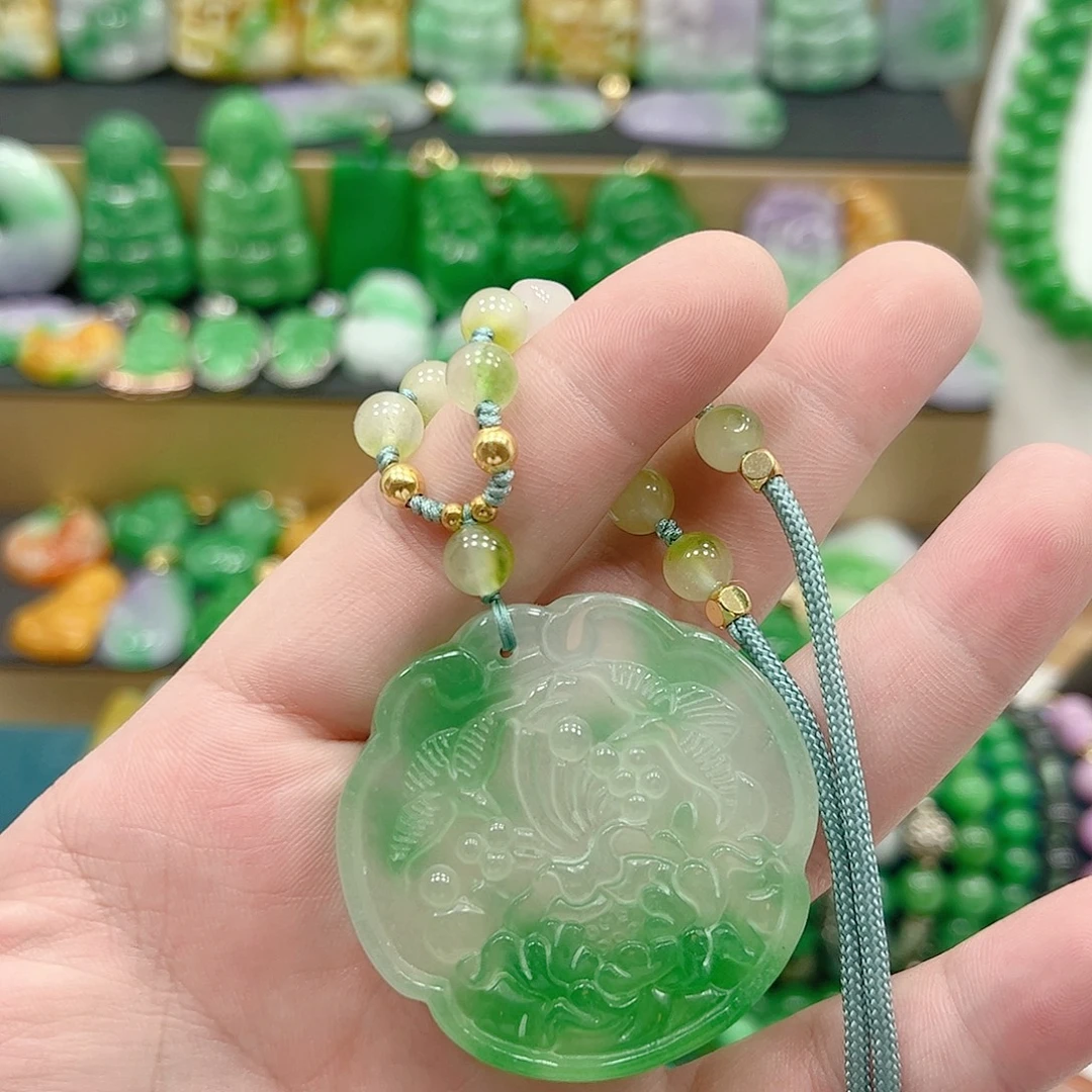 吊坠(赠链)银S925镶嵌翡翠