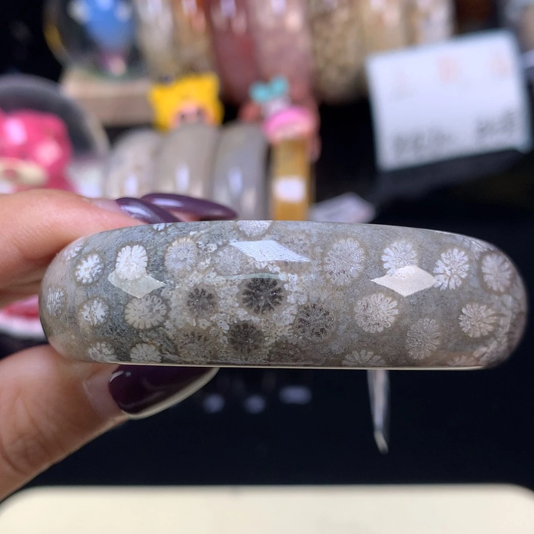 【闪购商品】颈饰未镶嵌硅化珊瑚（珊瑚玉）上新美货手镯53.5（46号）