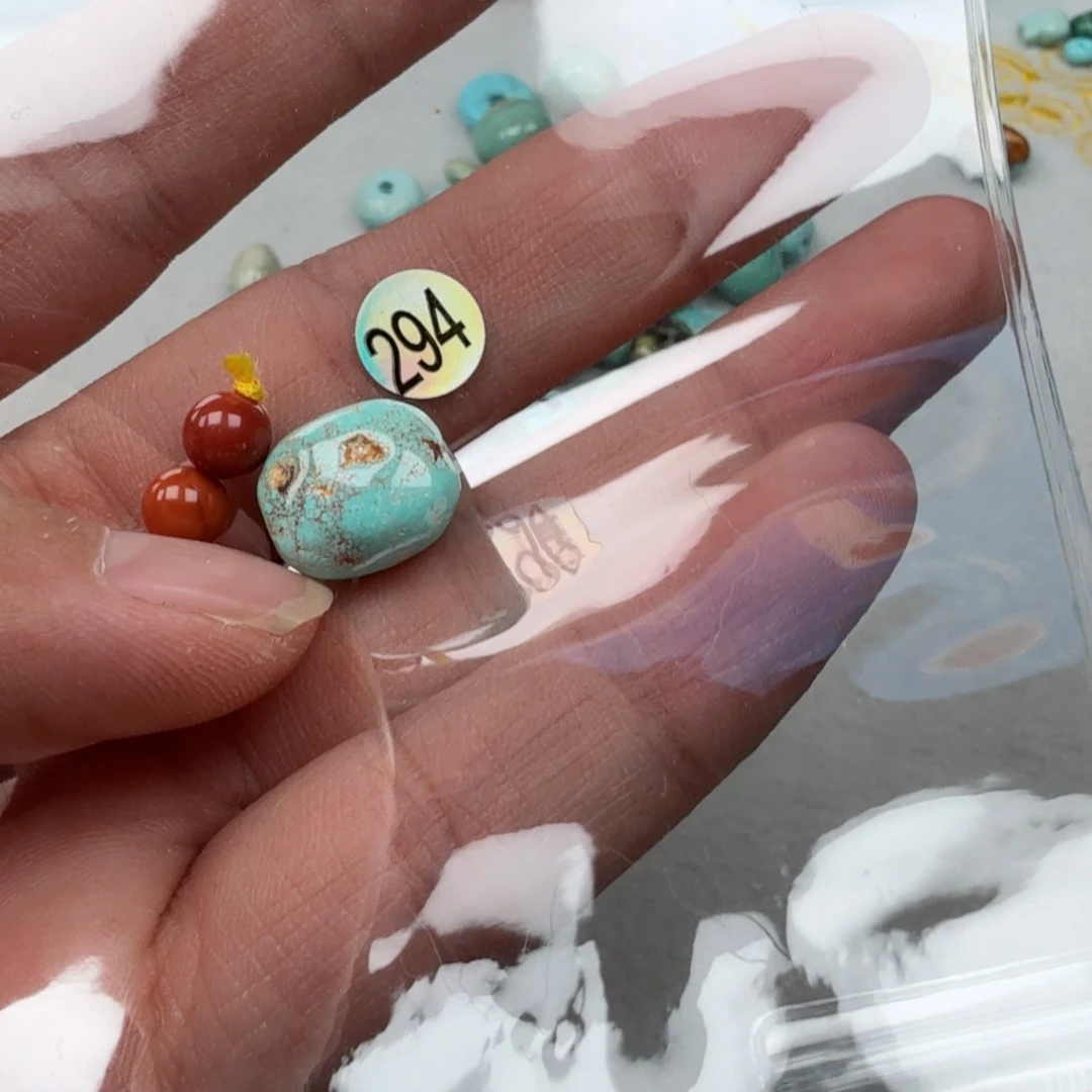 南红玛瑙未镶嵌珠宝奇石