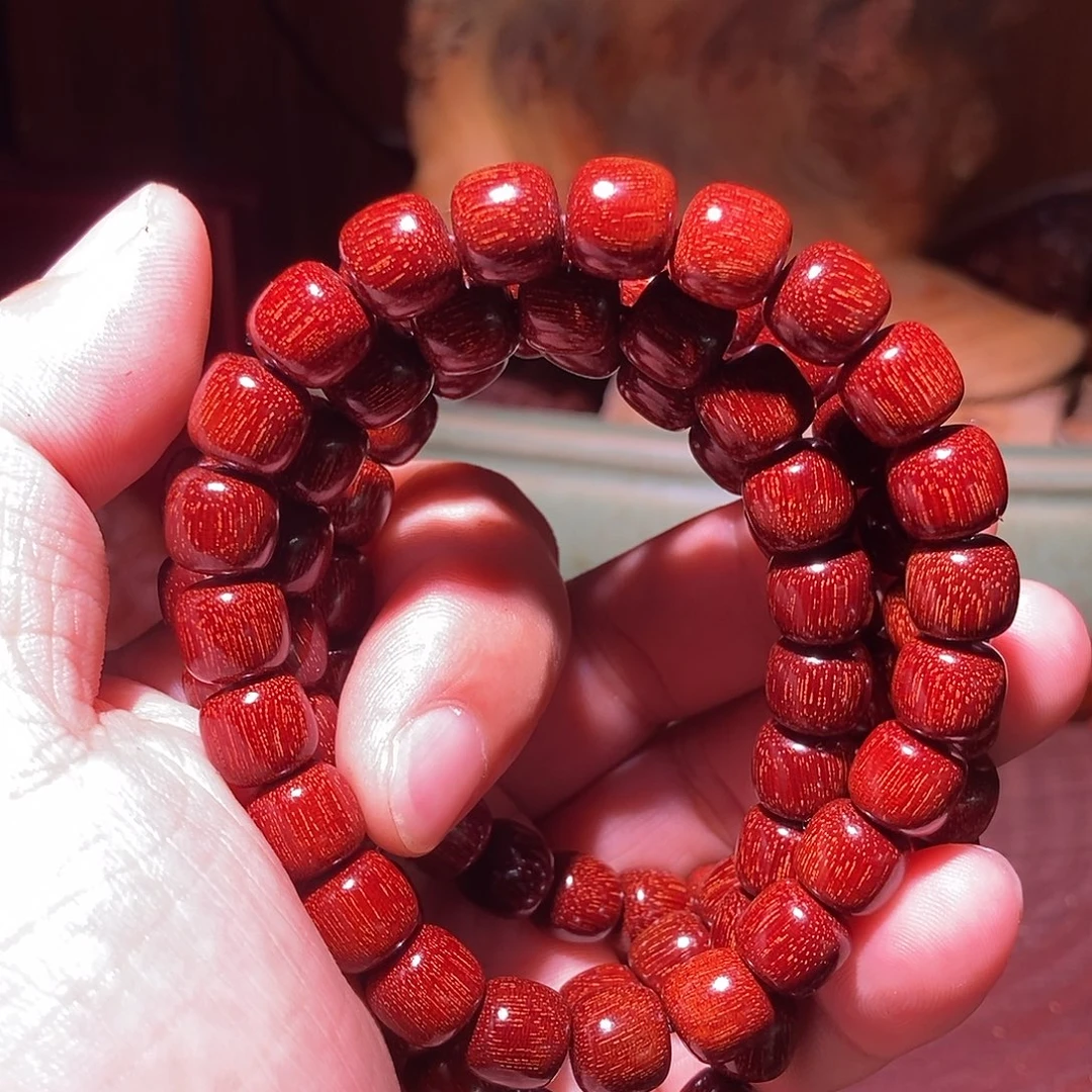 木毕业级别，印尼小叶紫檀1.0老邢超爆满真金星